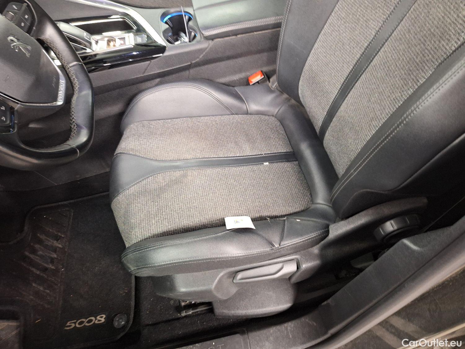  Peugeot  5008 Peugeot,  '16, Peugeot  1.5 BlueHDi 96kW S&S EAT8 Allure 5d #35