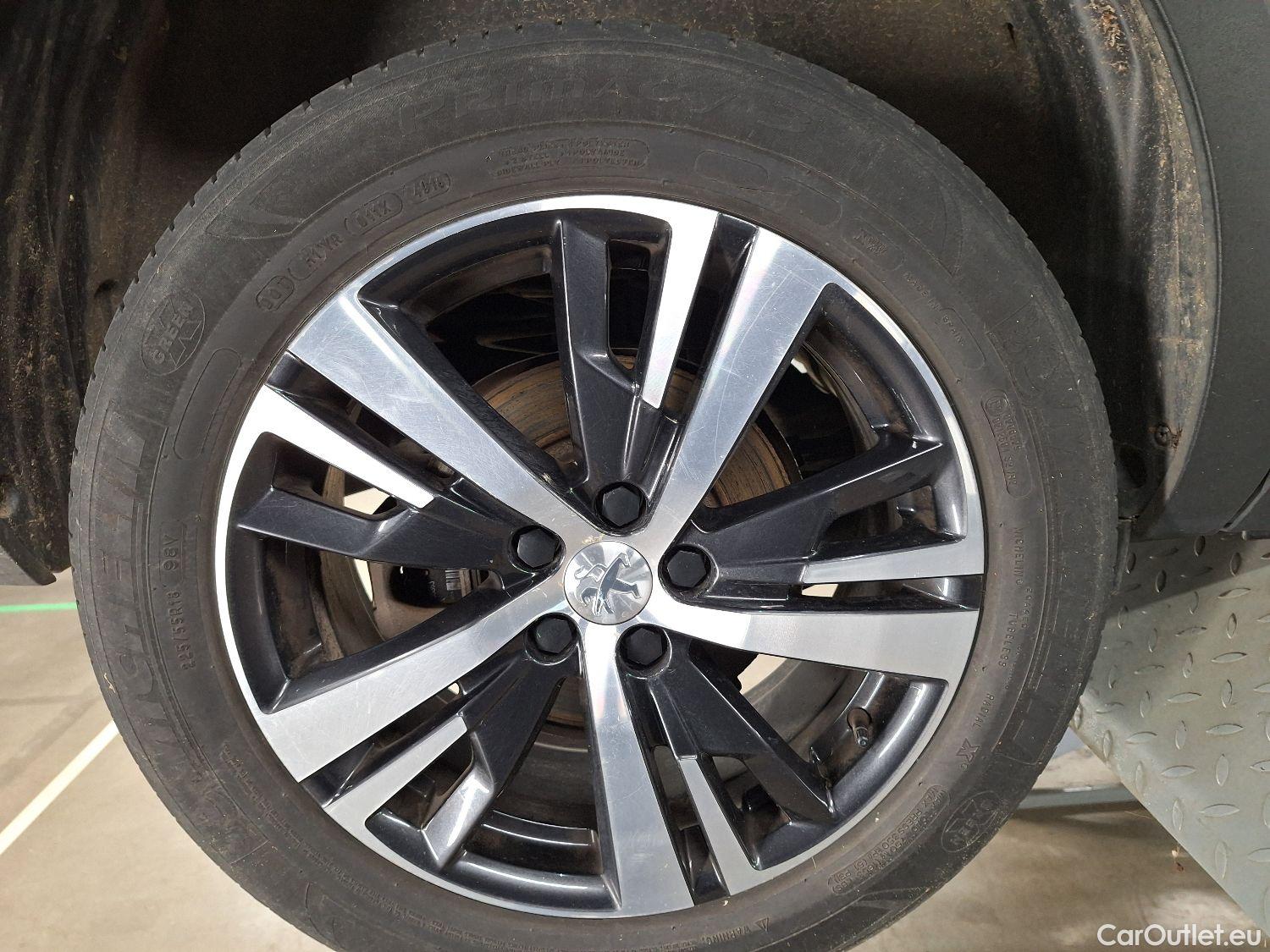  Peugeot  5008 Peugeot,  '16, Peugeot  1.5 BlueHDi 96kW S&S EAT8 Allure 5d #9