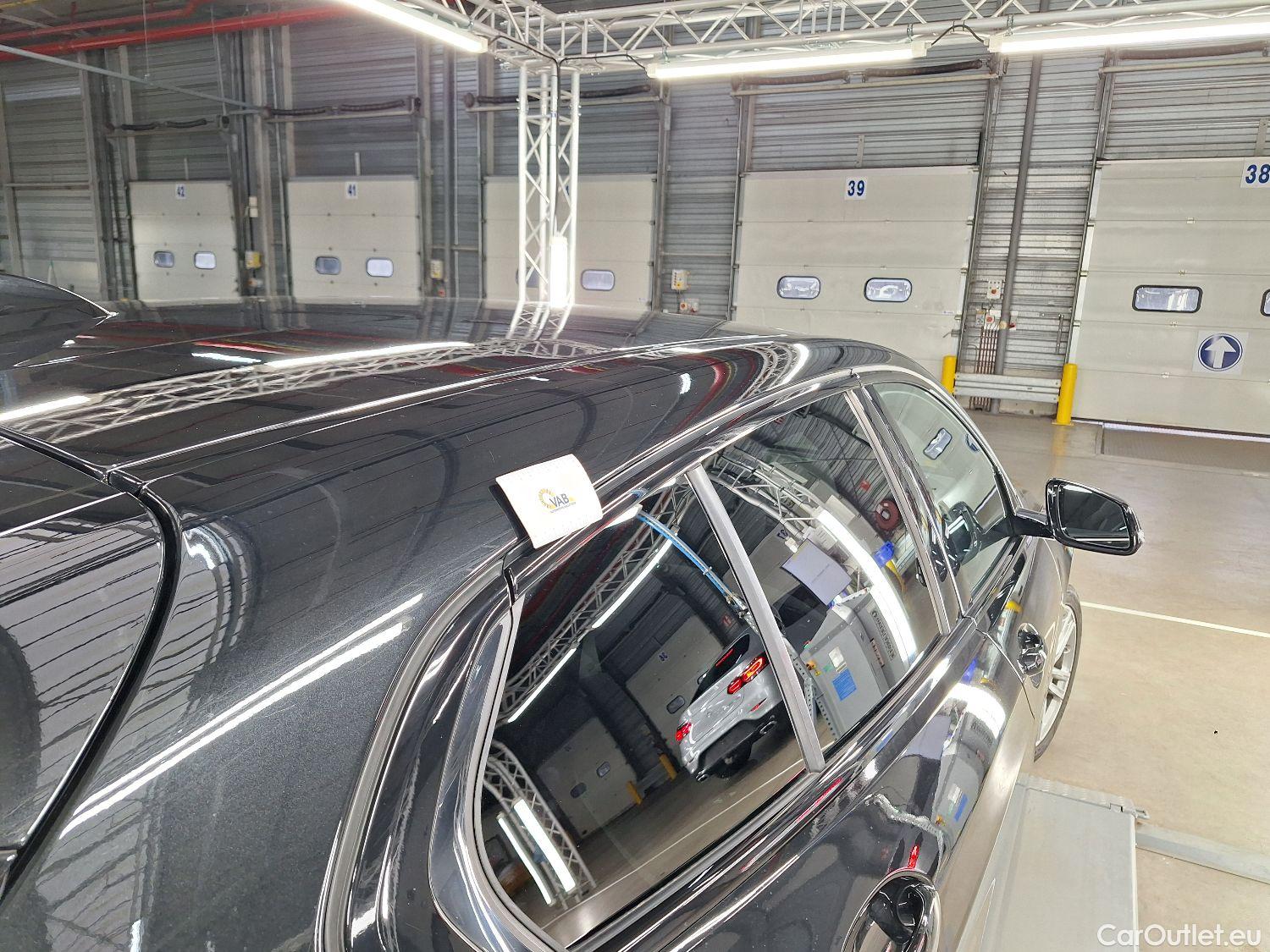  Bmw  Serie 1 BMW, 1-serie '19, BMW 1 Reeks Hatch 118i (100 kW) 5d #38