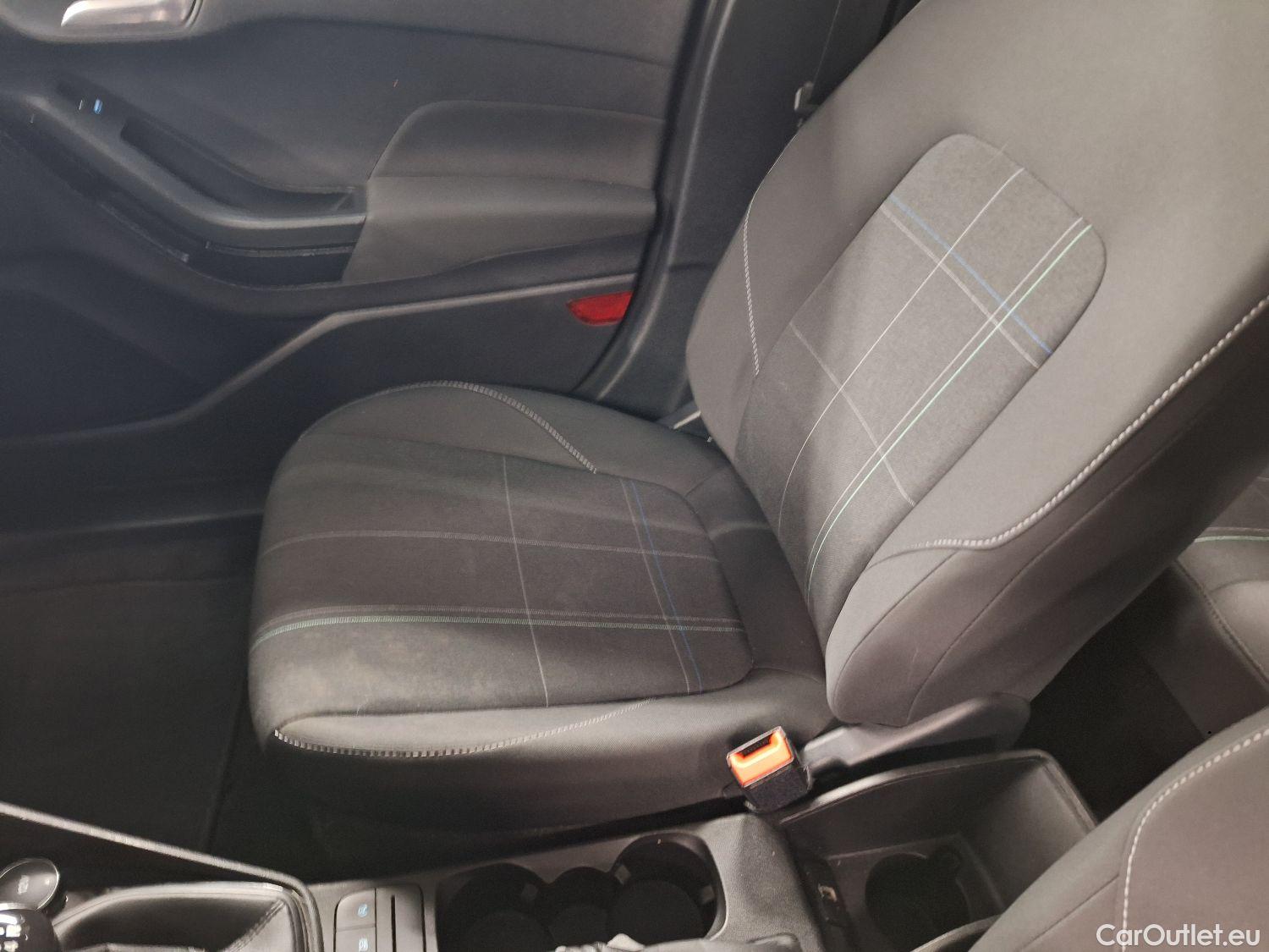  Ford  Fiesta Ford,  '17, Ford  1.1i 52kW Business Class 5d #40