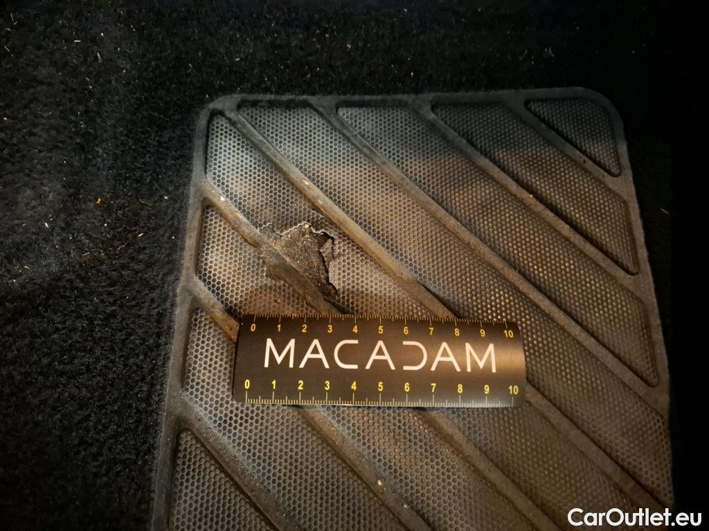  Peugeot  3008  Active Pack 1.5 HDi 130CV BVA8 E6d #12