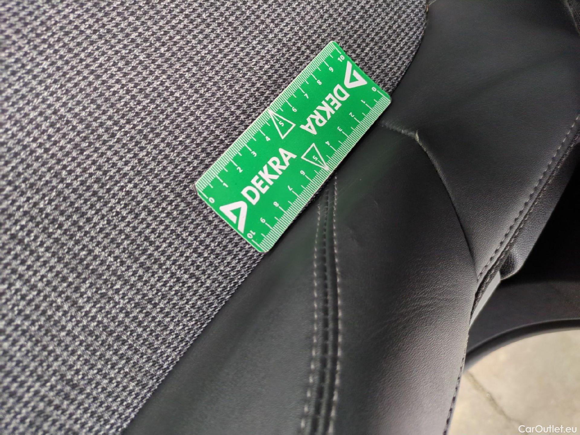  Peugeot  3008  Allure Business 1.5 HDi 130CV BVA8 E6d #4