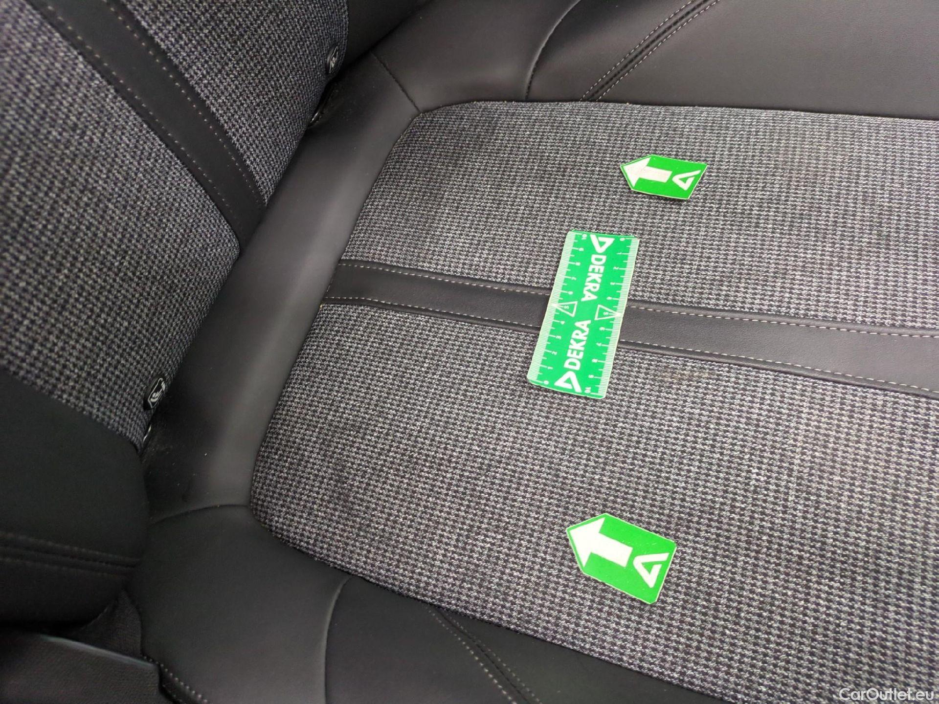  Peugeot  3008  Allure Business 1.5 HDi 130CV BVA8 E6d #1