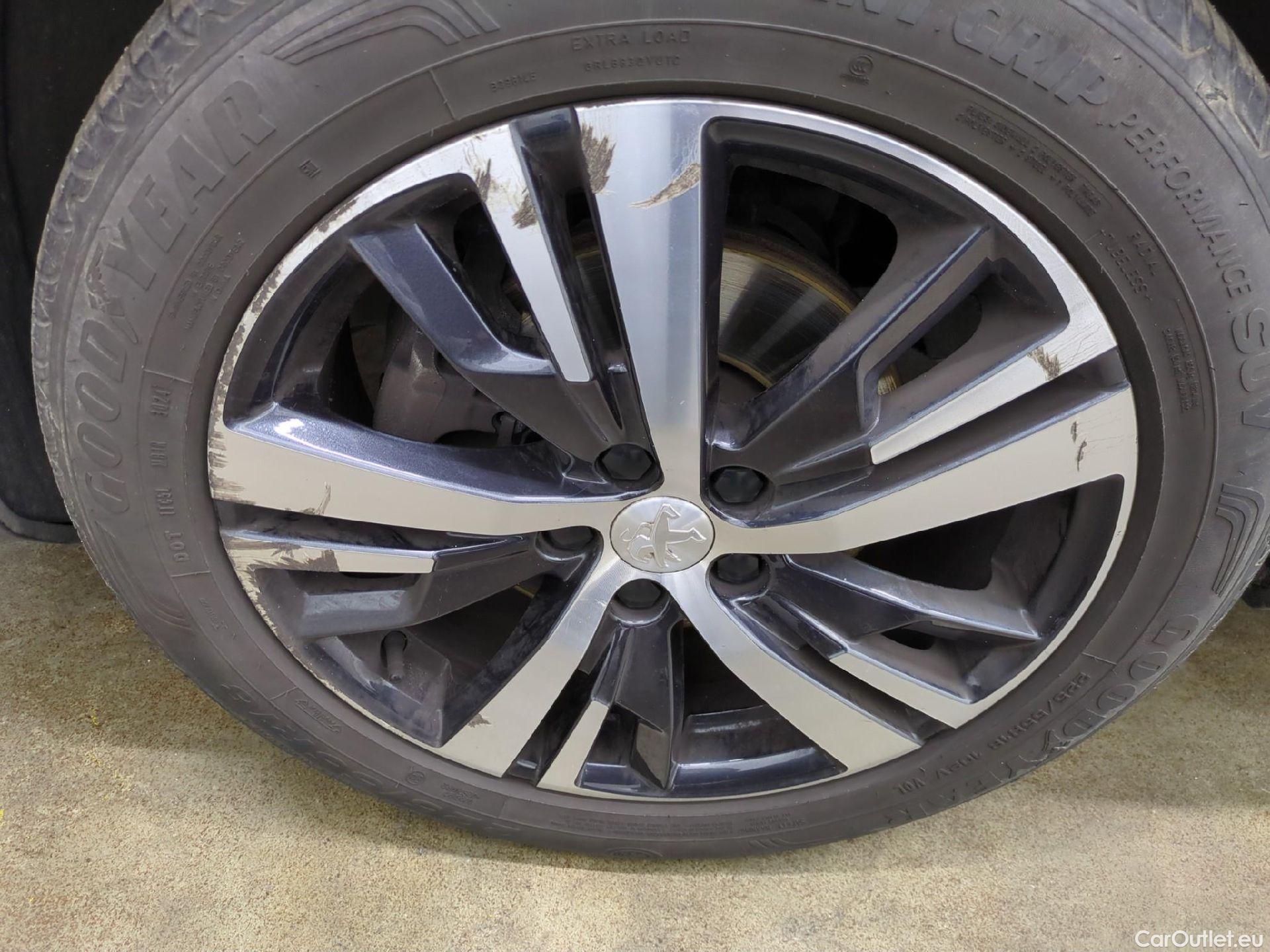  Peugeot  3008  Allure Business 1.5 HDi 130CV BVA8 E6d #20