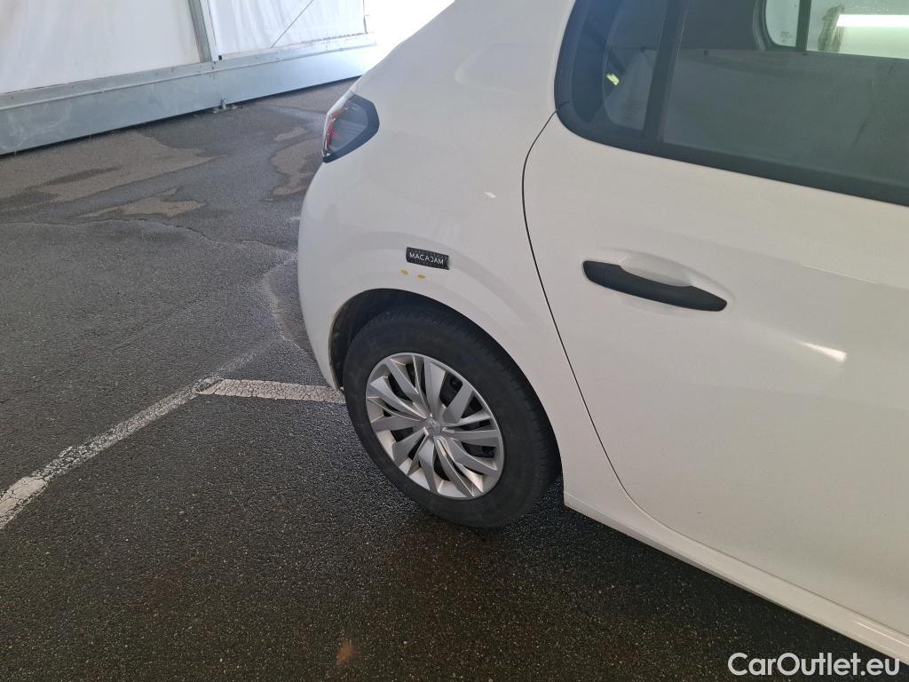  Peugeot  208 PEUGEOT  Affaire / 2019 / 5P / Berline 1.5 BlueHDi 100 S&S Premium #9