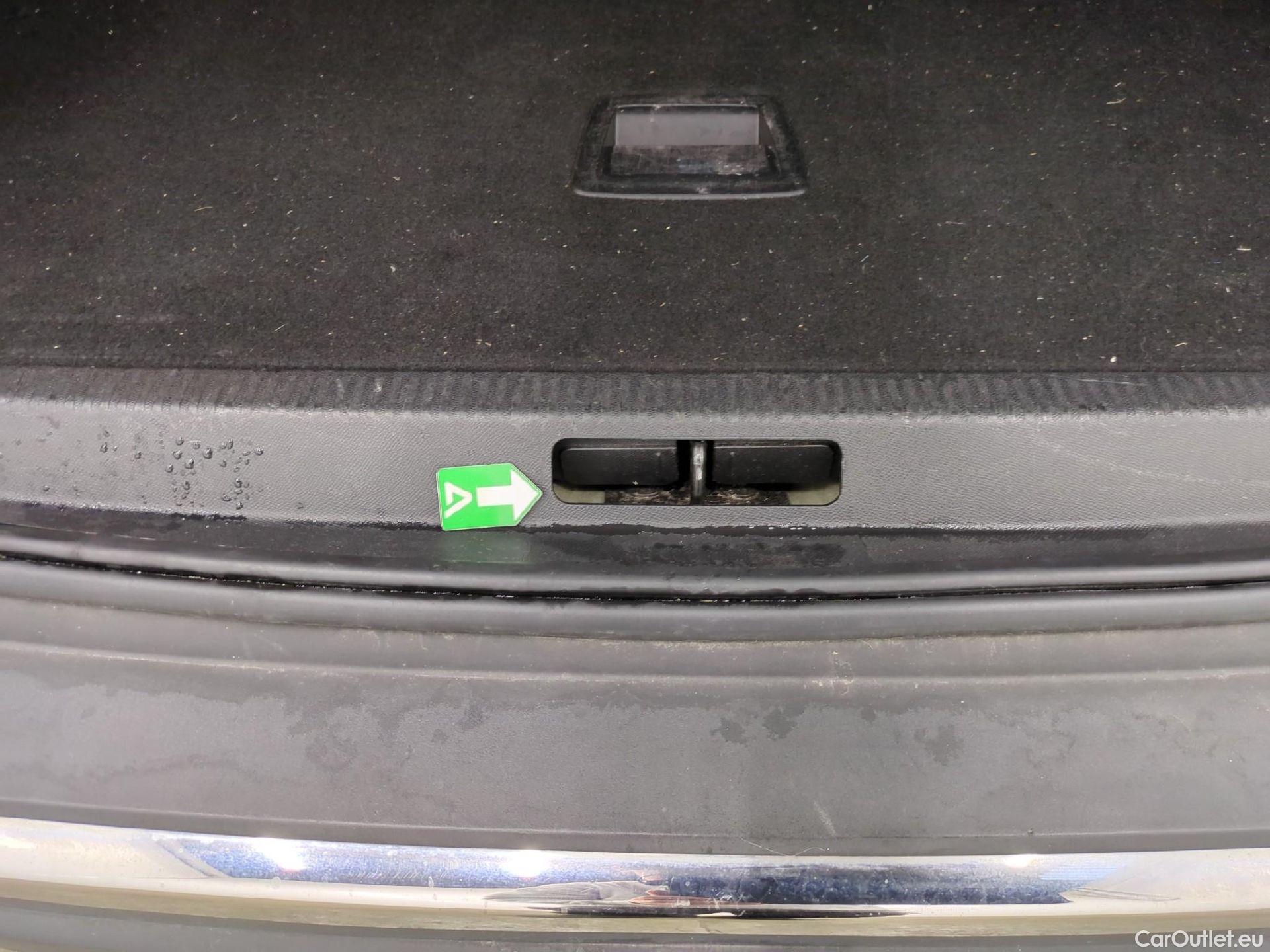  Peugeot  3008  Allure Business 1.5 HDi 130CV BVA8 E6d #10