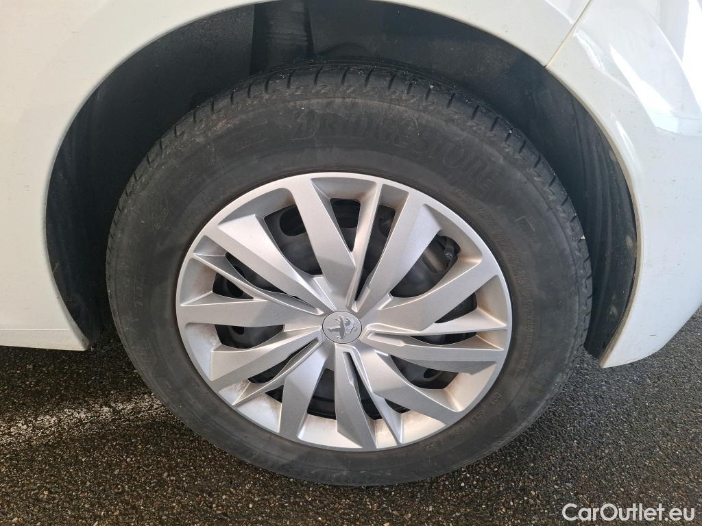  Peugeot  208 PEUGEOT  Affaire / 2019 / 5P / Berline 1.5 BlueHDi 100 S&S Premium #1