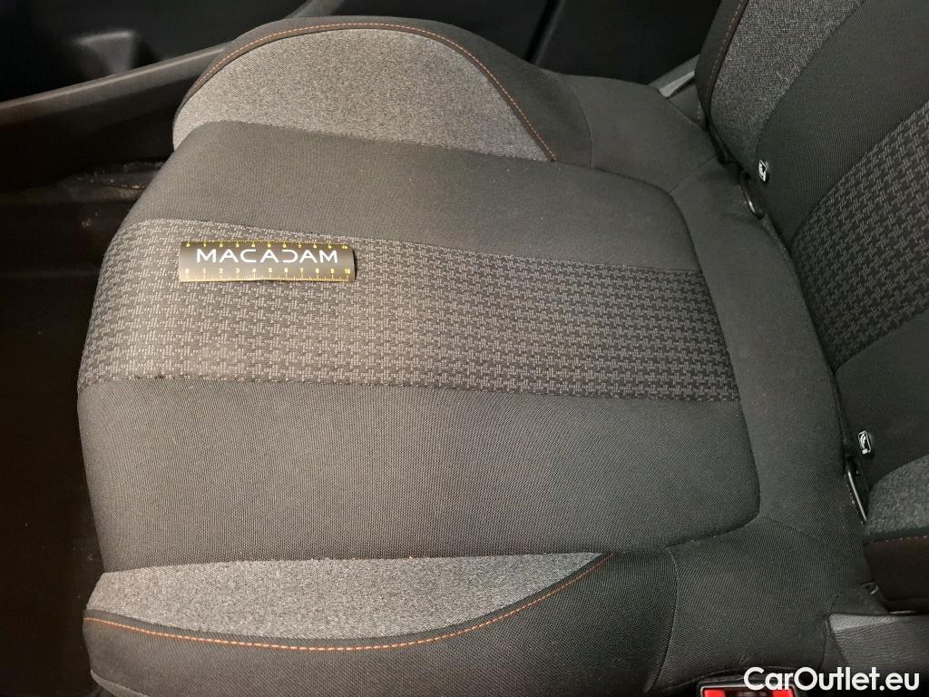  Peugeot  3008  Active Pack 1.5 HDi 130CV BVA8 E6d #20