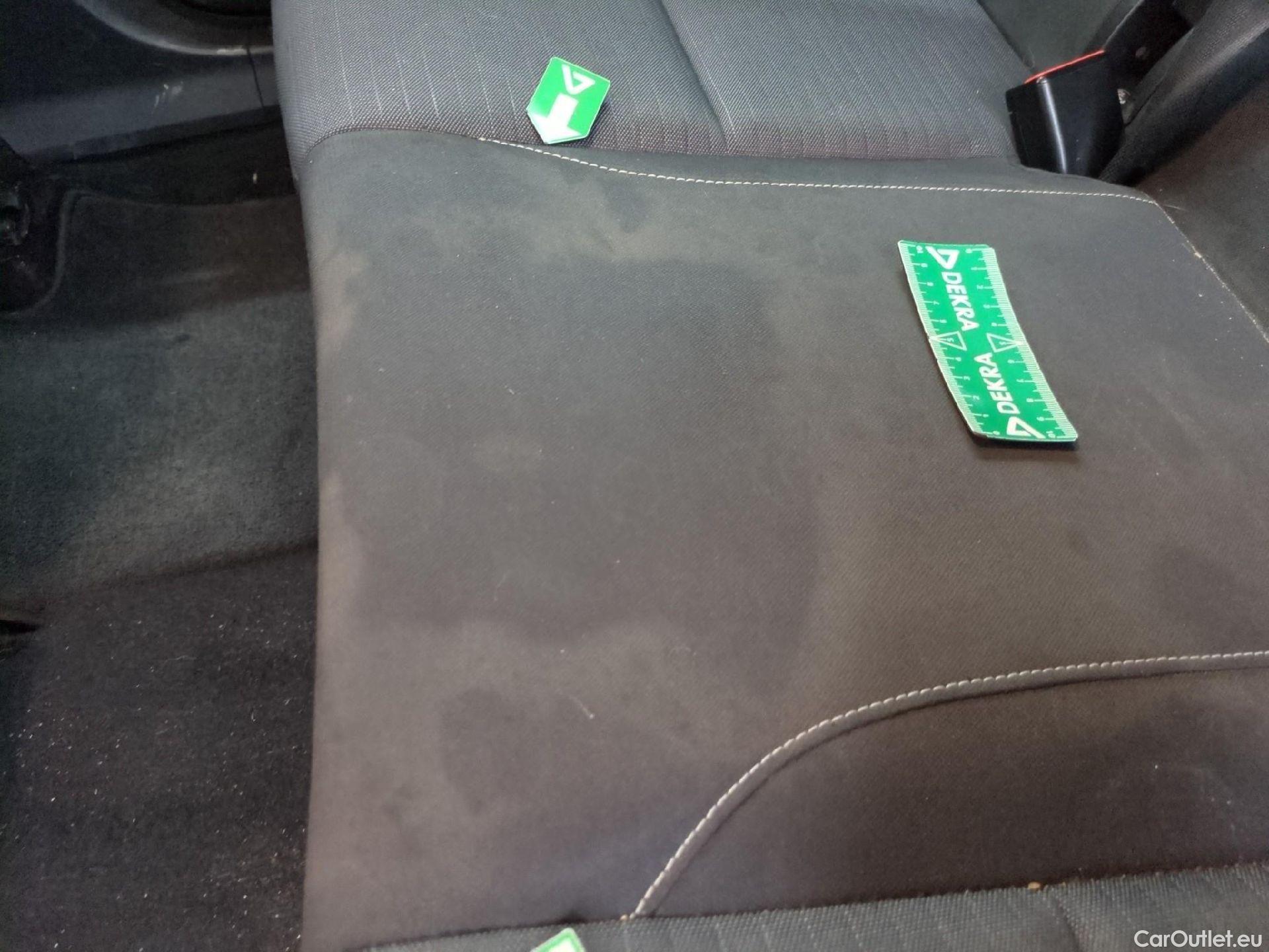  Renault  Arkana RENAULT  / 2021 / 5P / SUV Business TCe 140 EDC #13