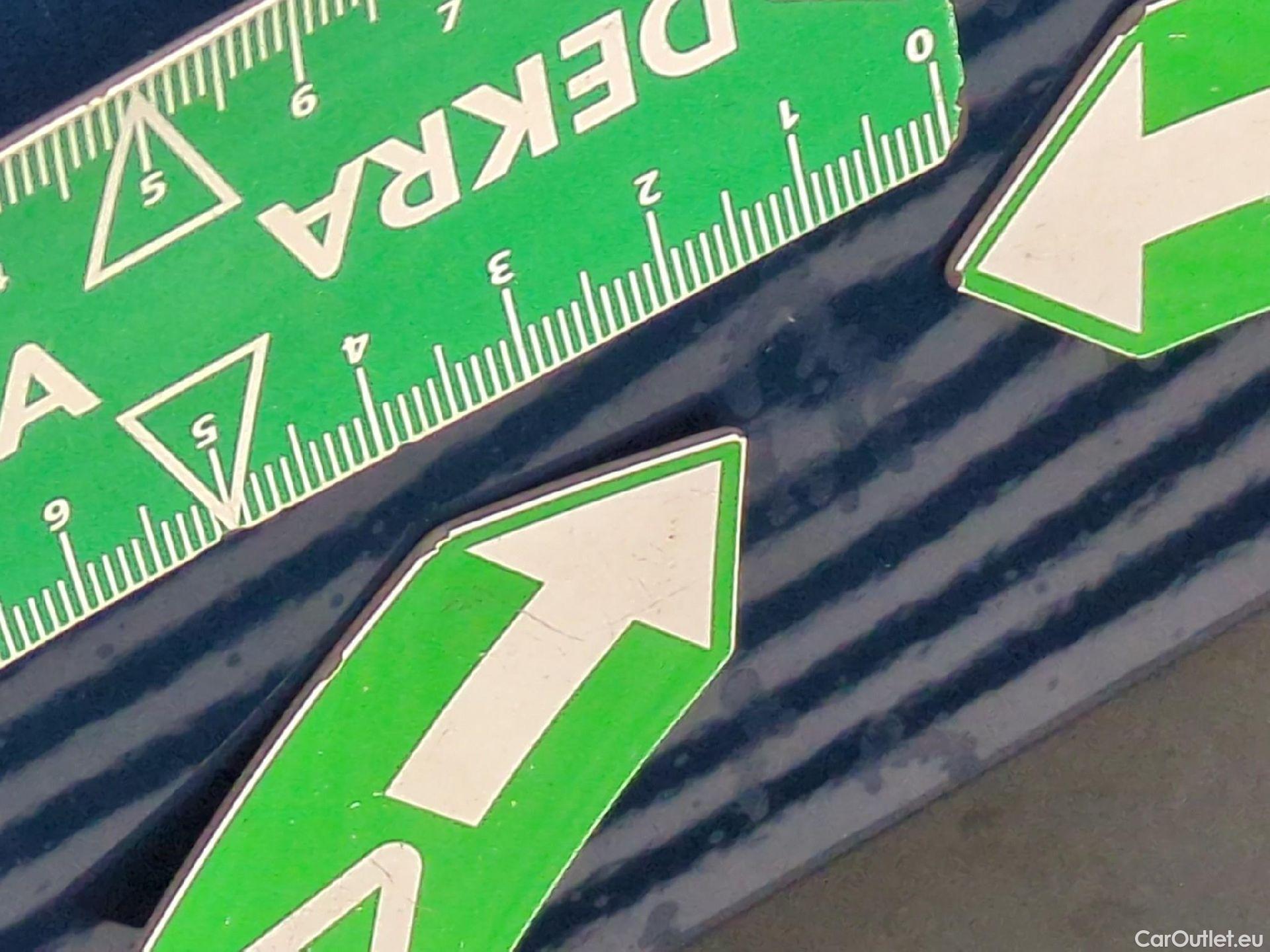  Renault  Arkana RENAULT  / 2021 / 5P / SUV Business TCe 140 EDC #45