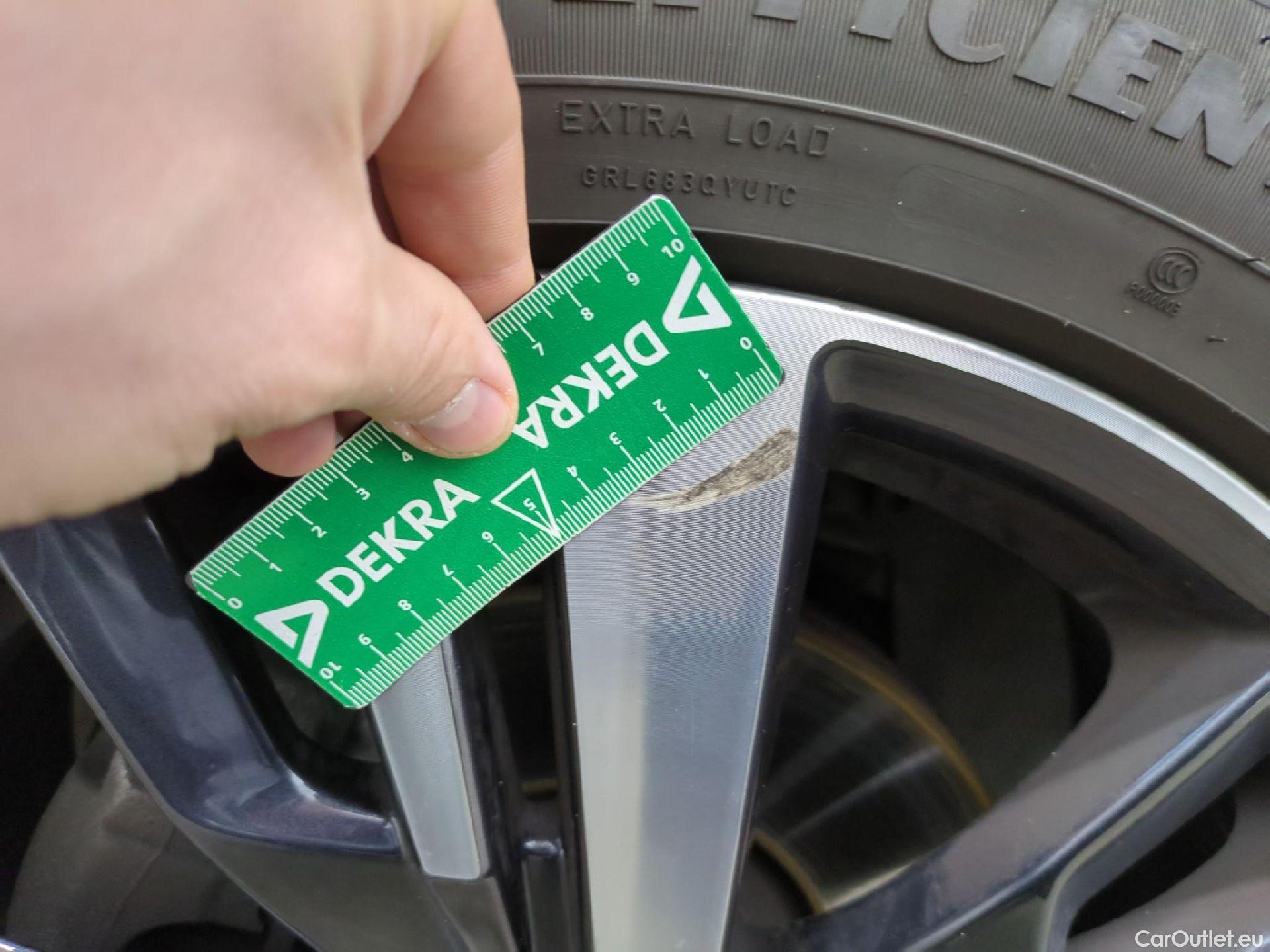  Peugeot  3008  Allure Business 1.5 HDi 130CV BVA8 E6d #17