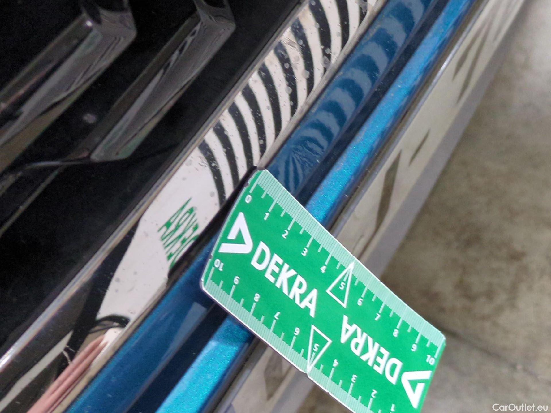  Renault  Arkana RENAULT  / 2021 / 5P / SUV Business TCe 140 EDC #47