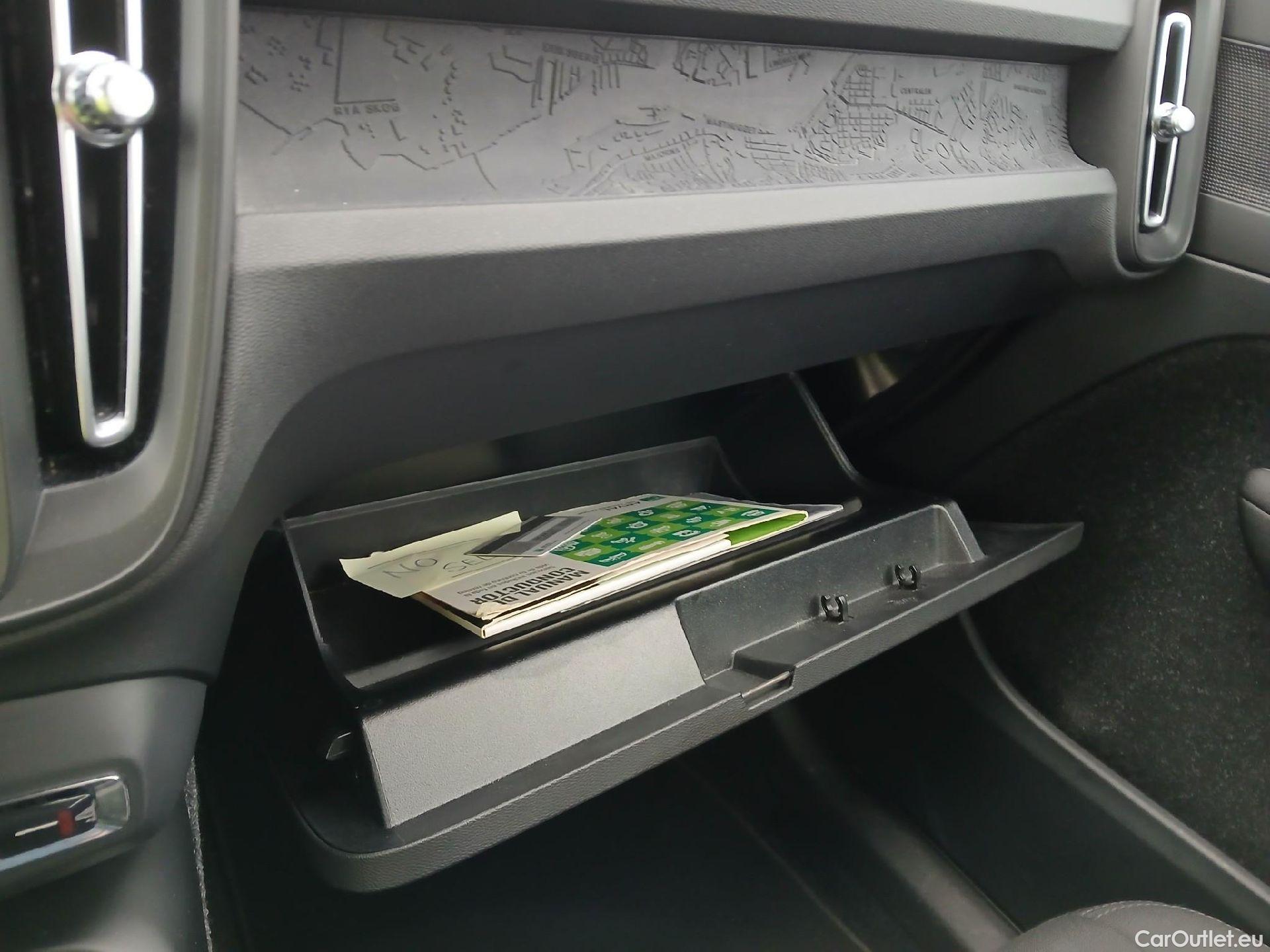  Volvo  XC 40 VOLVO XC40 / 2017 / 5P / todoterreno 2.0 D3 #1