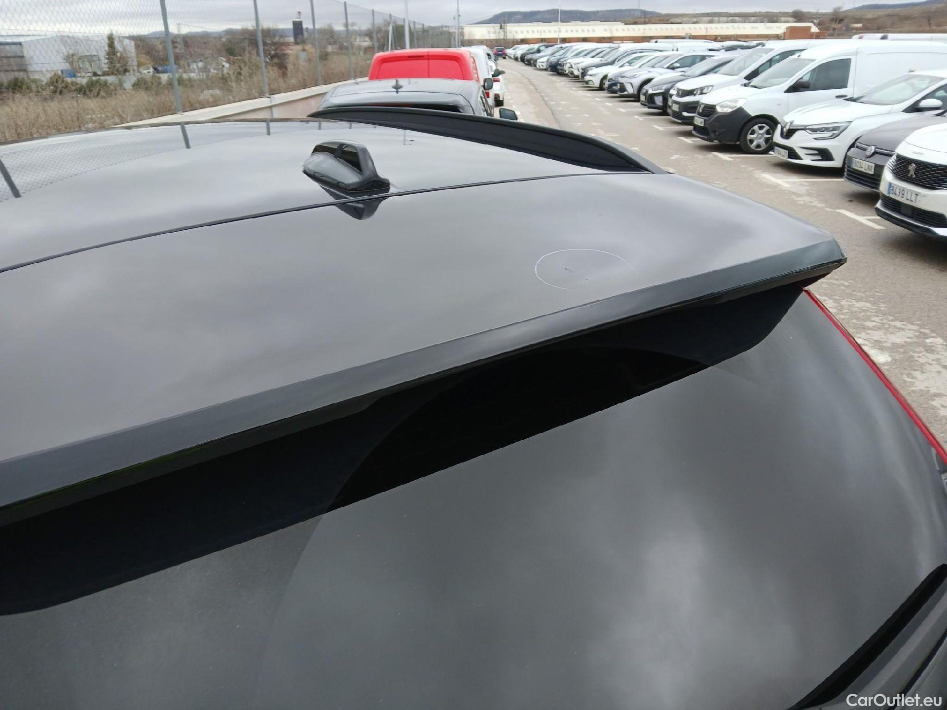  Volvo  XC 40 VOLVO XC40 / 2017 / 5P / todoterreno 2.0 D3 #25