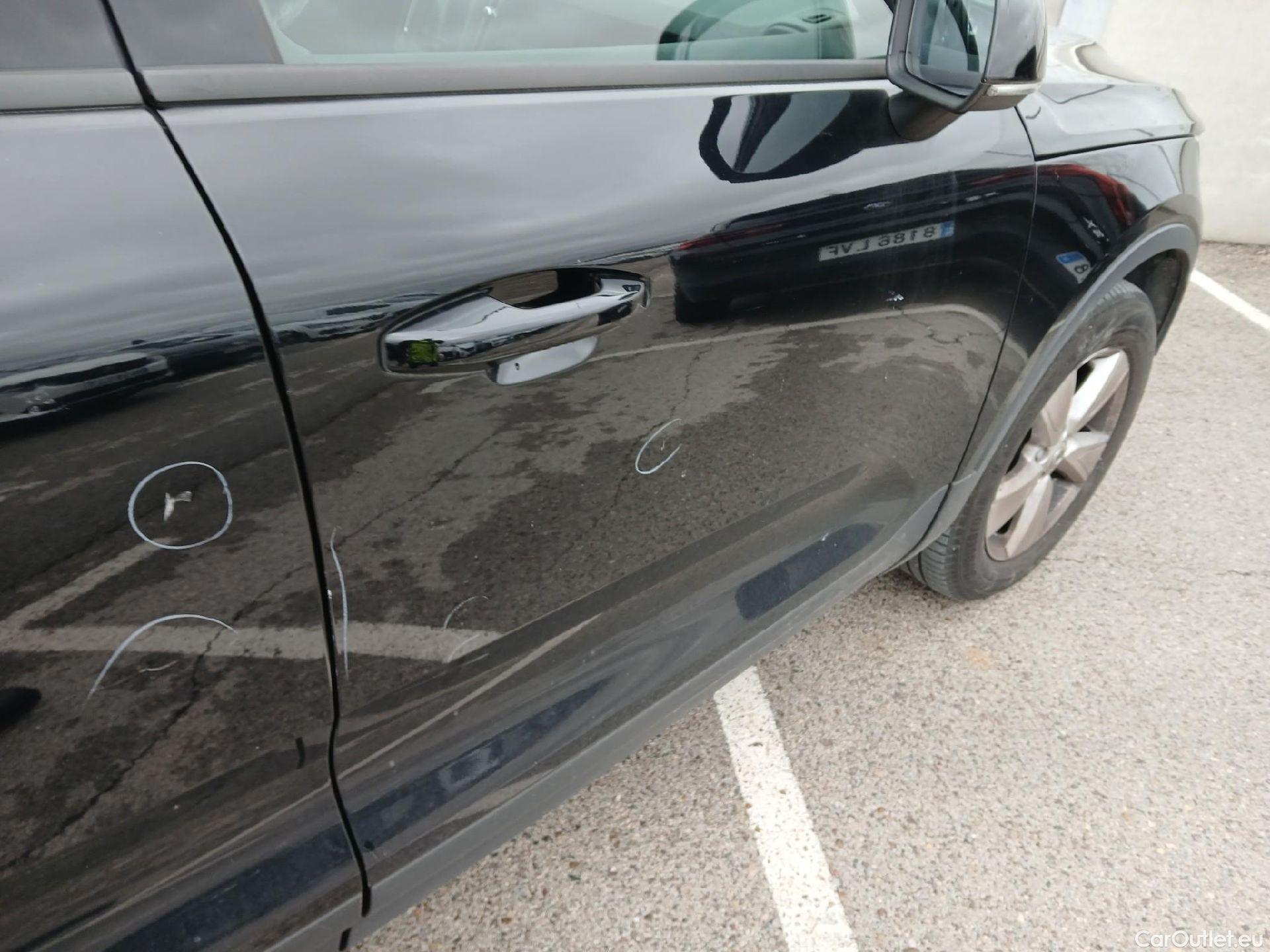  Volvo  XC 40 VOLVO XC40 / 2017 / 5P / todoterreno 2.0 D3 #29