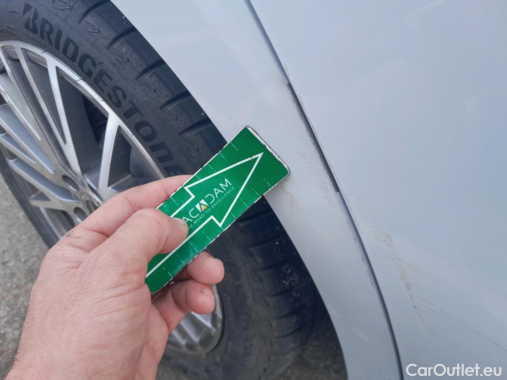  Mercedes  CLA-Klasse MERCEDES-BENZ CLA / 2019 / 4P / coupé CLA 250 e #11