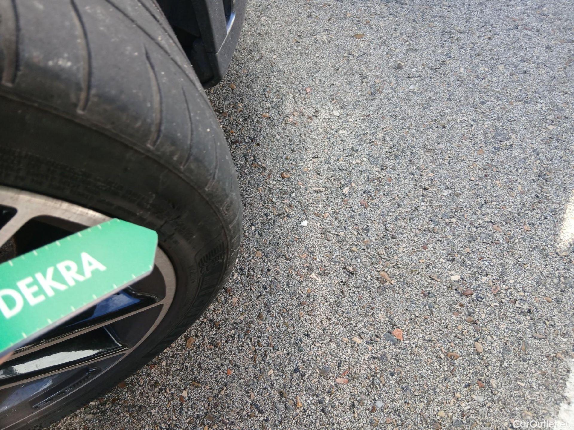  Mercedes  C-Klasse MERCEDES-BENZ Clase C / 2018 / 2P / cabrio Cabrio C 220 d #7