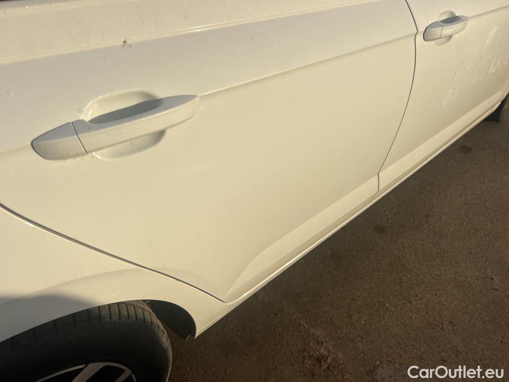  Volkswagen  Polo VOLKSWAGEN  / 2021 / 5P / berlina con portón Life 1.0 TSI 70kW (95CV) #8