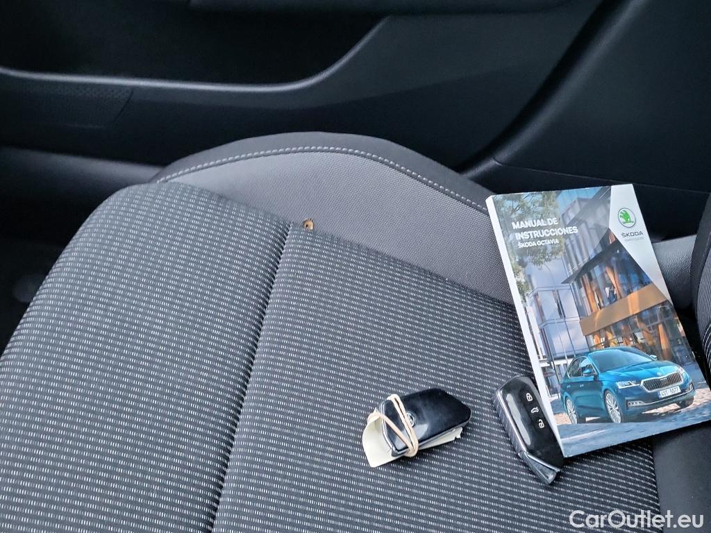  Skoda  Octavia SKODA  / 2020 / 5P / berlina con portón 2.0 TDI 110kW (150CV) Manual Ambition #6