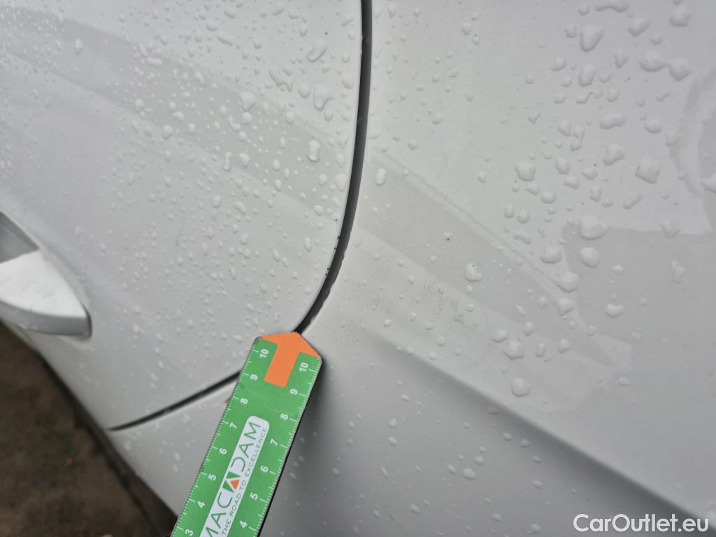  Land Rover  Discovery SEAT Nuevo León / 2020 / 5P / berlina con portón 2.0 TDI 85kW S&S Style Go(SP) #25