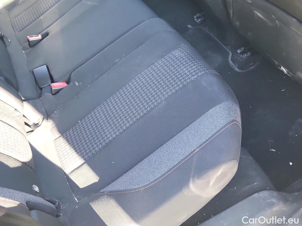  Peugeot  3008 PEUGEOT  / 2016 / 5P / todoterreno 1.5 BlueHDi 96kW (130CV) S&S Active EAT8 #10