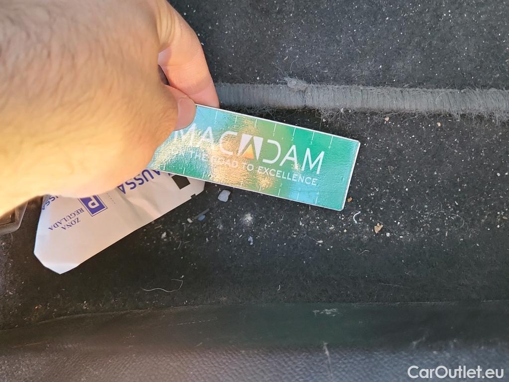  Peugeot  2008 PEUGEOT  / 2019 / 5P / todoterreno Active Pack Puretech 100 S&S BVM6 #10