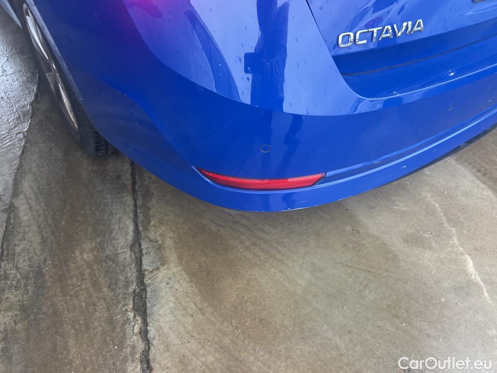  Skoda  Octavia SKODA  / 2020 / 5P / berlina con portón 2.0 TDI 85kW (115 CV) Manual Ambition #32