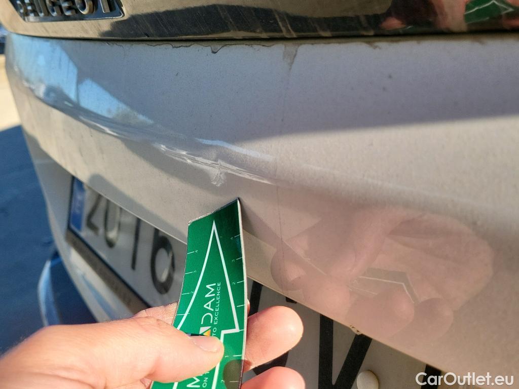  Peugeot  3008 PEUGEOT  / 2016 / 5P / todoterreno 1.5 BlueHDi 96kW (130CV) S&S Active EAT8 #14