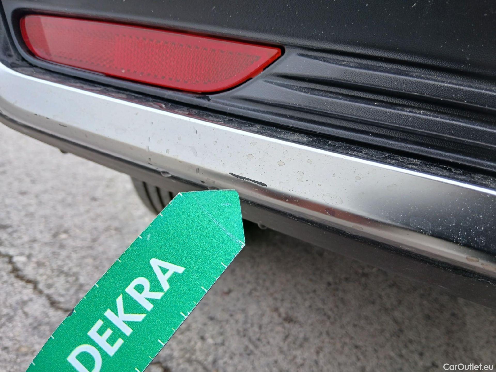  Land Rover  Discovery NISSAN QASHQAI / 2024 / 5P / todoterreno DIG-T 116kW (158CV) mHEV CVT Acenta (AC) #4