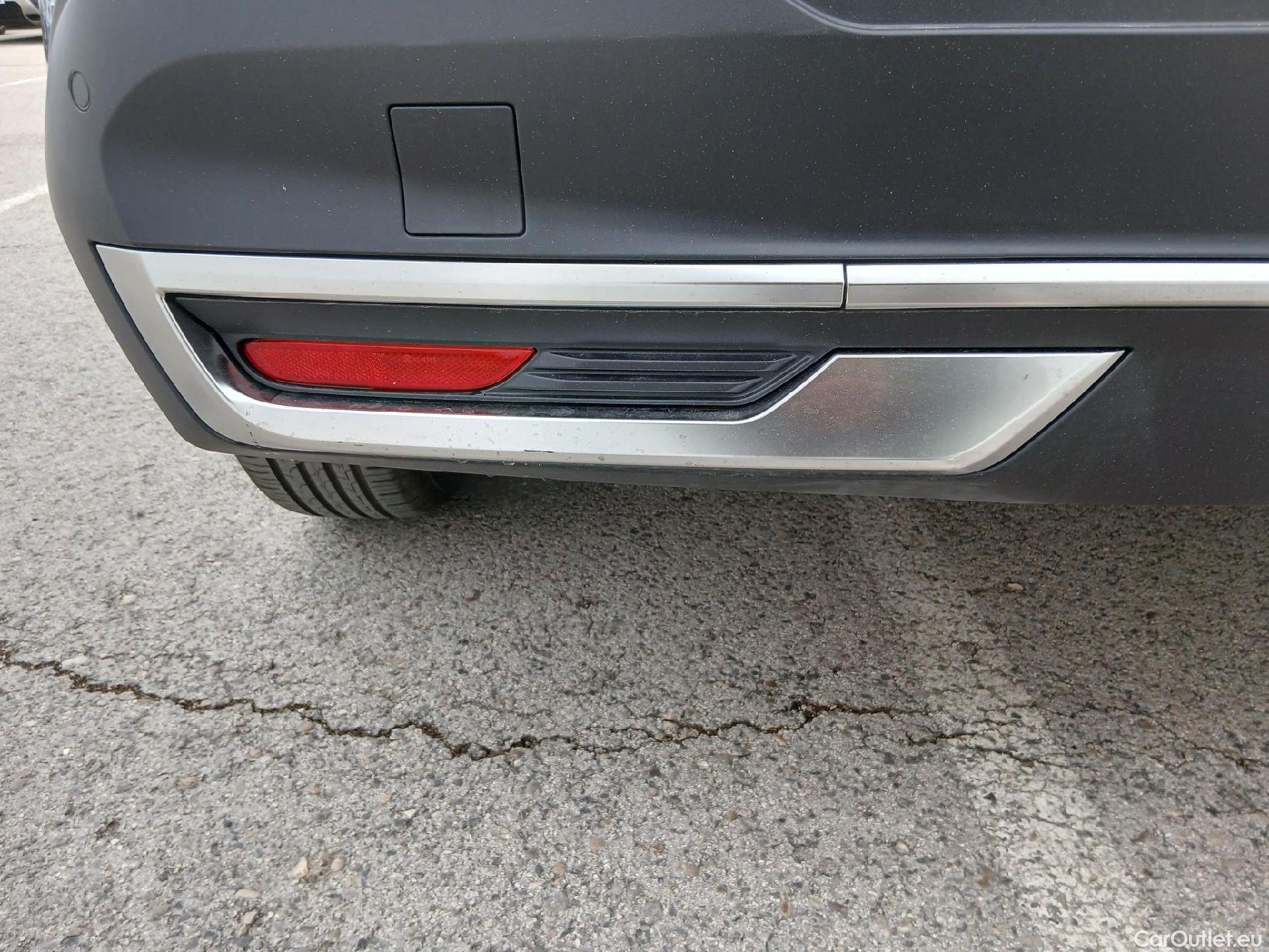  Land Rover  Discovery NISSAN QASHQAI / 2024 / 5P / todoterreno DIG-T 116kW (158CV) mHEV CVT Acenta (AC) #3