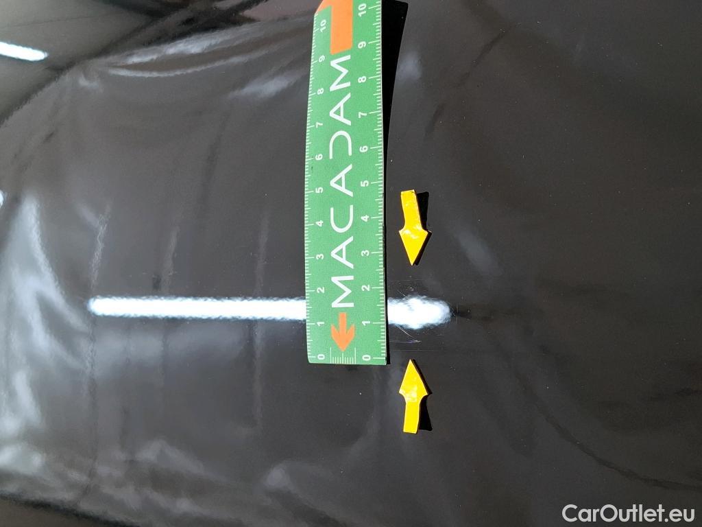  Mercedes  GLB MERCEDES-BENZ  / 2019 / 5P / SUV  200 d Progressive Line #18