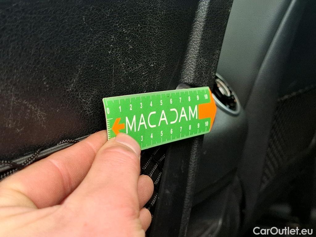  Mercedes  GLB MERCEDES-BENZ  / 2019 / 5P / SUV  200 d Progressive Line #2