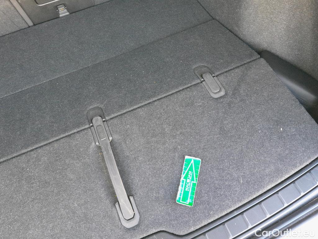  Volvo  XC 40 VOLVO XC40 / 2021 / 5P / todoterreno 2.0 B3 G Core Dark Auto #7