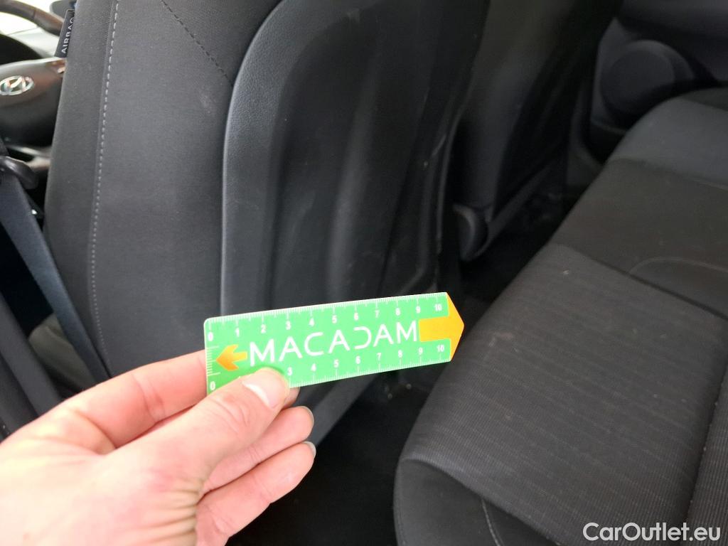  Hyundai  Konna Kona Initia Hybrid 2WD 1.6 GDI 140CV BVA6 E6d #3