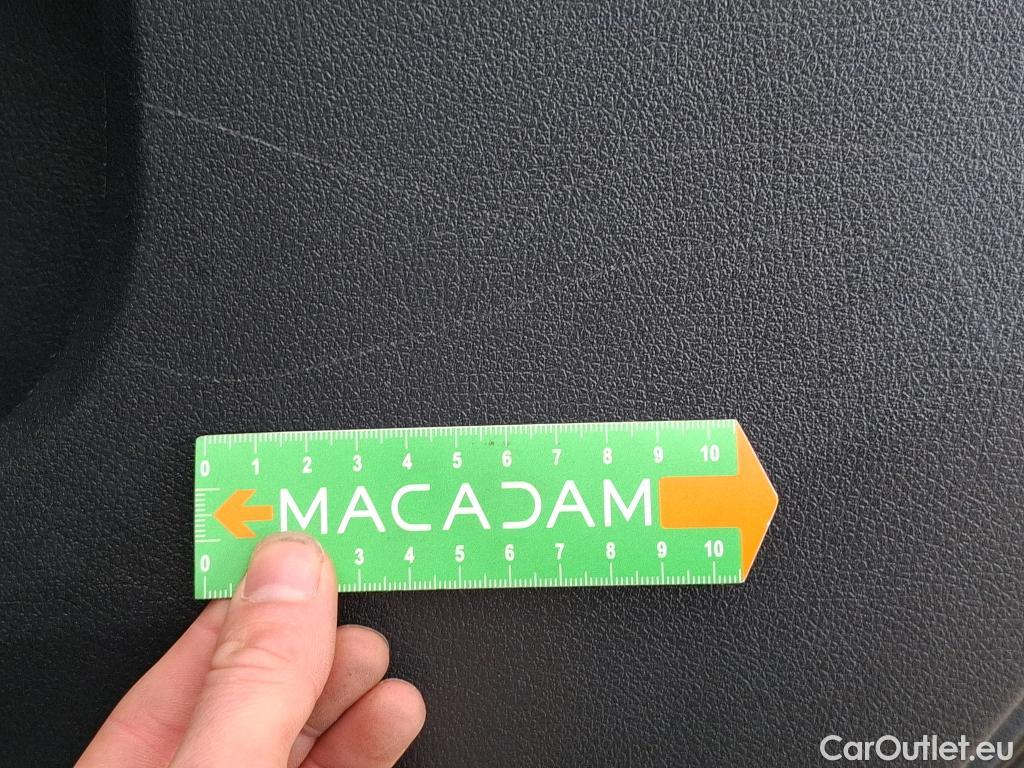  Mercedes  GLB MERCEDES-BENZ  / 2019 / 5P / SUV  200 d Progressive Line #5