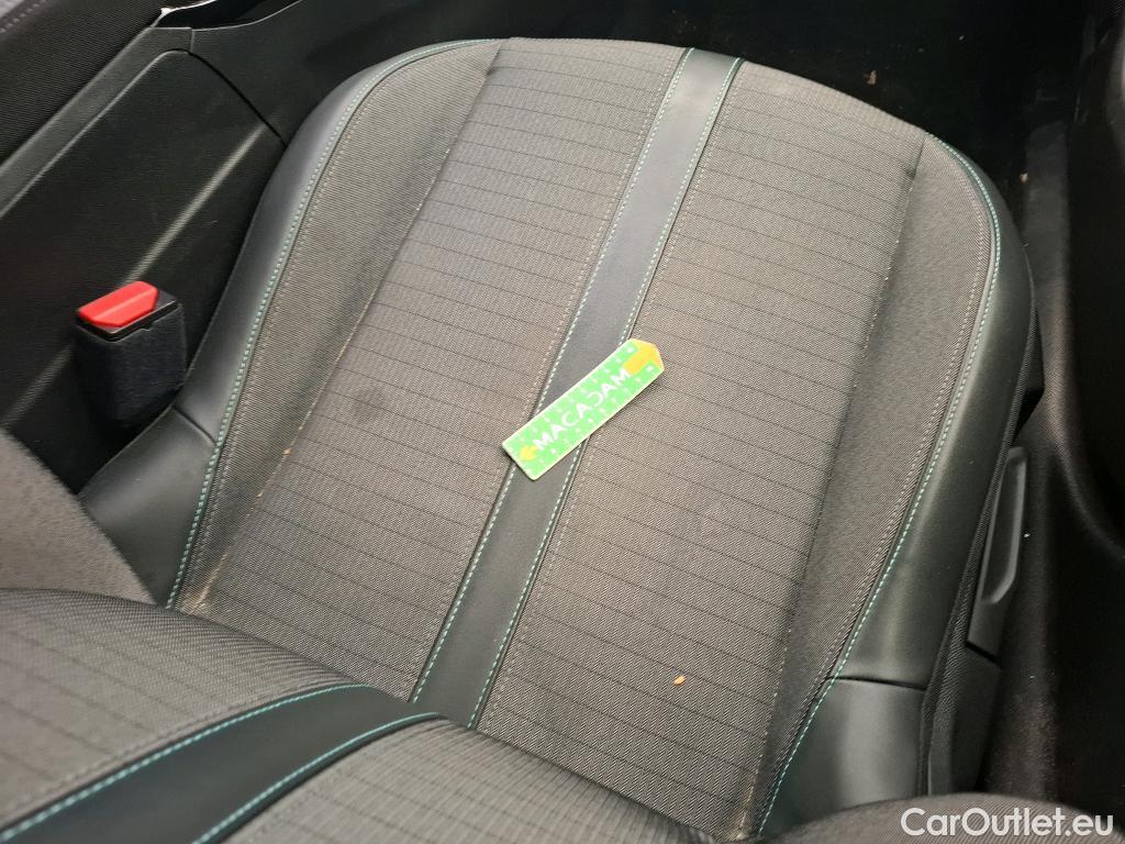  Peugeot  2008  Allure Business 1.2 PureTech 130CV BVM6 E6d #24