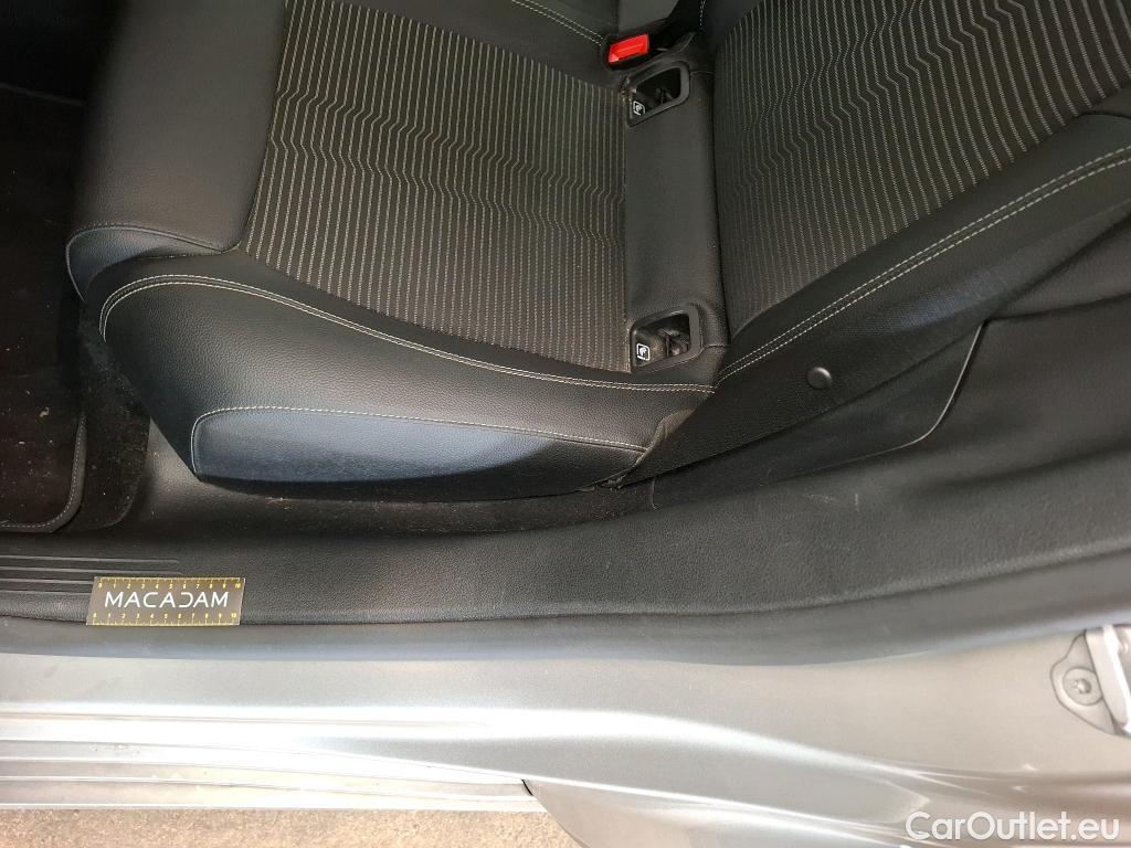  Mercedes  CLA-Klasse MERCEDES-BENZ CLA Coupe / 2019 / 4P / Coupé CLA 200 d Business Line BA8 #21