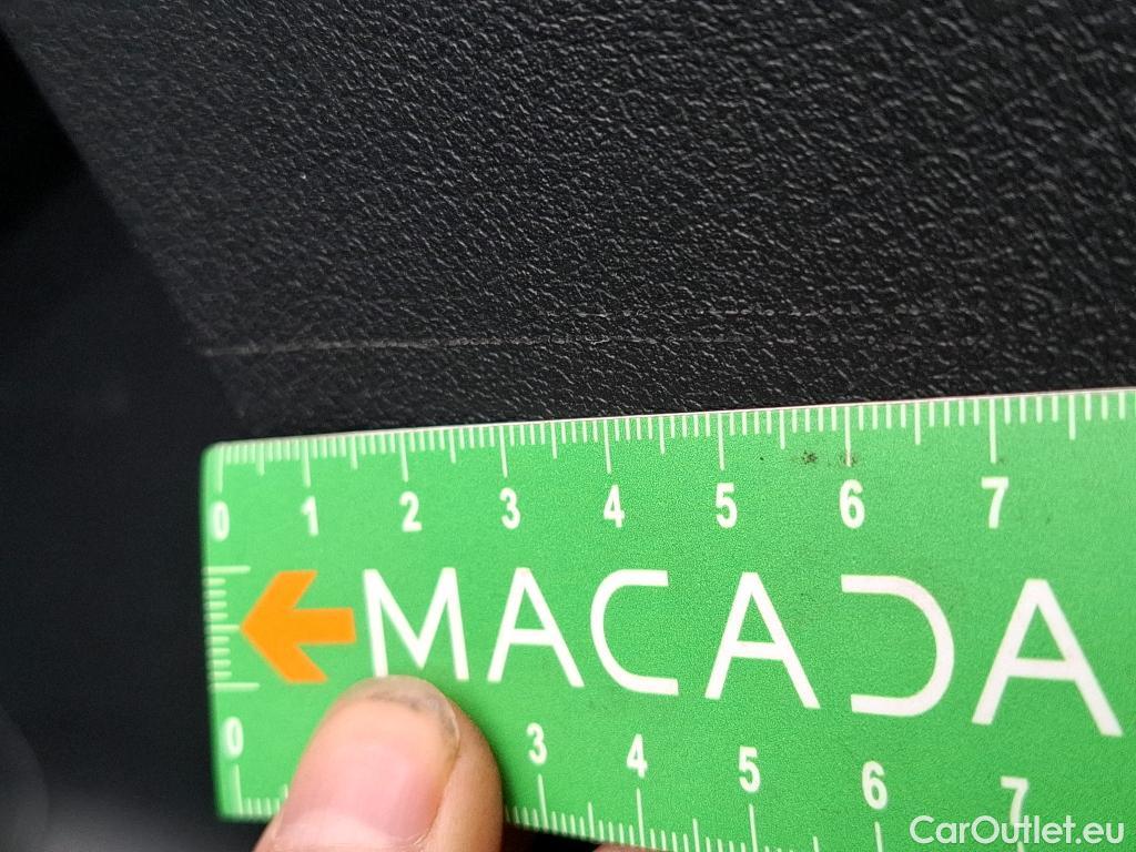  Mercedes  GLB MERCEDES-BENZ  / 2019 / 5P / SUV  200 d Progressive Line #4