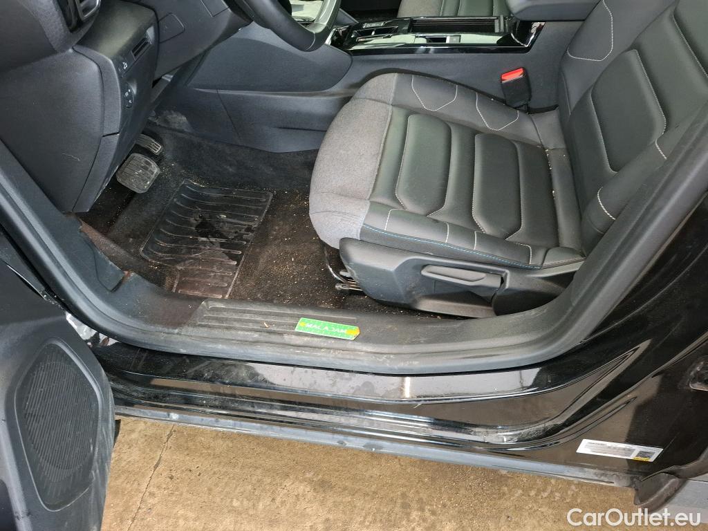  Citroen  C4  X Shine 1.2 PureTech 130CV BVA8 6E #28