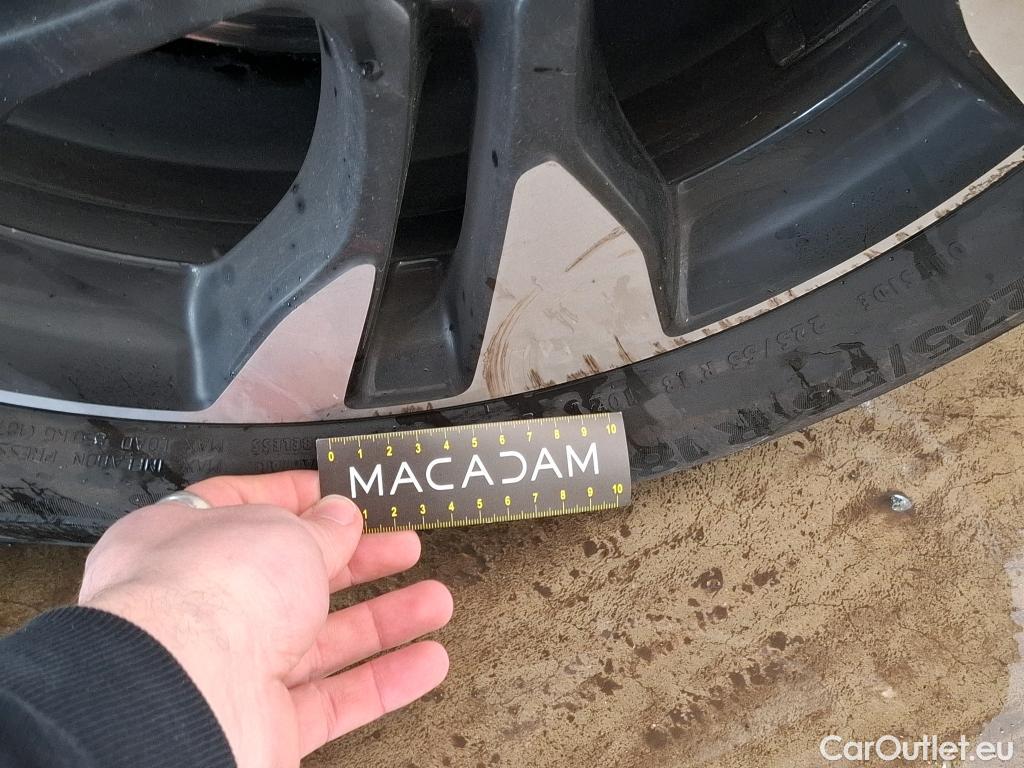  Opel   Grandland X Grandland X Elegance Business 1.5 130CV BVA8 E6d #4