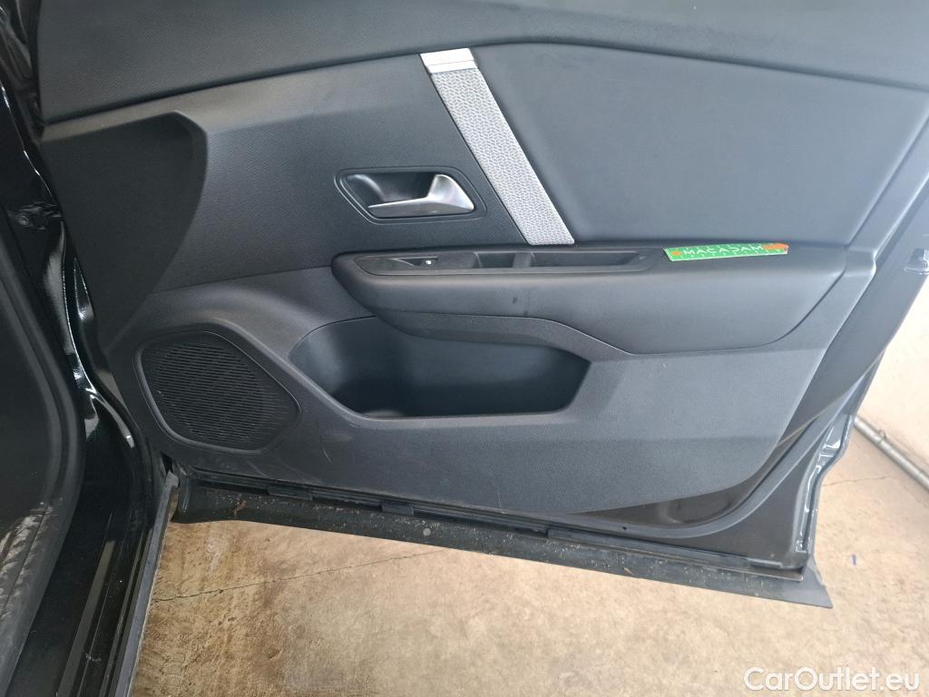  Citroen  C4  X Shine 1.2 PureTech 130CV BVA8 6E #39