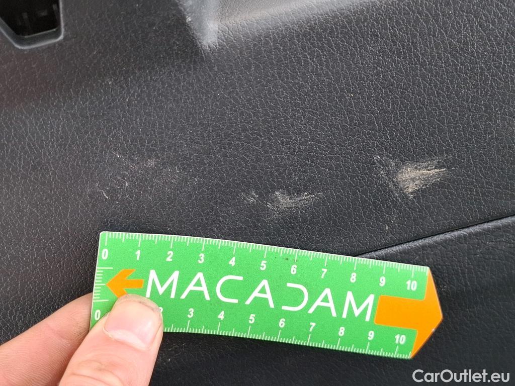  Mercedes  GLB MERCEDES-BENZ  / 2019 / 5P / SUV  200 d Progressive Line #9