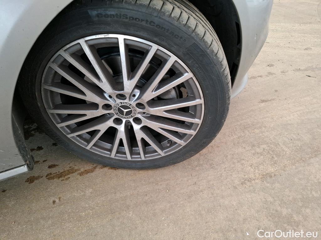  Mercedes  CLA-Klasse MERCEDES-BENZ CLA Coupe / 2019 / 4P / Coupé CLA 200 d Business Line BA8 #13