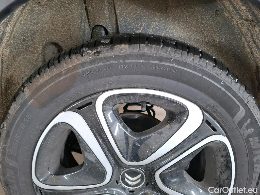  Citroen  C3  Feel Pack 1.2 PureTech 110CV BVM6 E6d #10