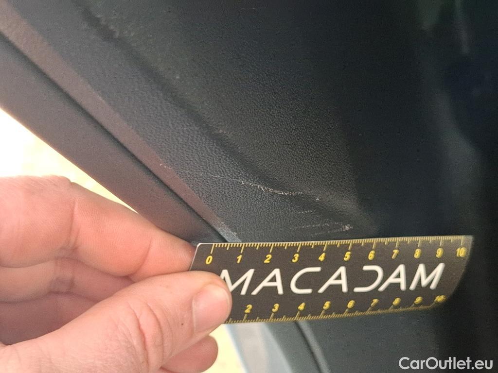  Peugeot  208  Signature 1.2 PureTech 80CV BVM5 E6dT #31