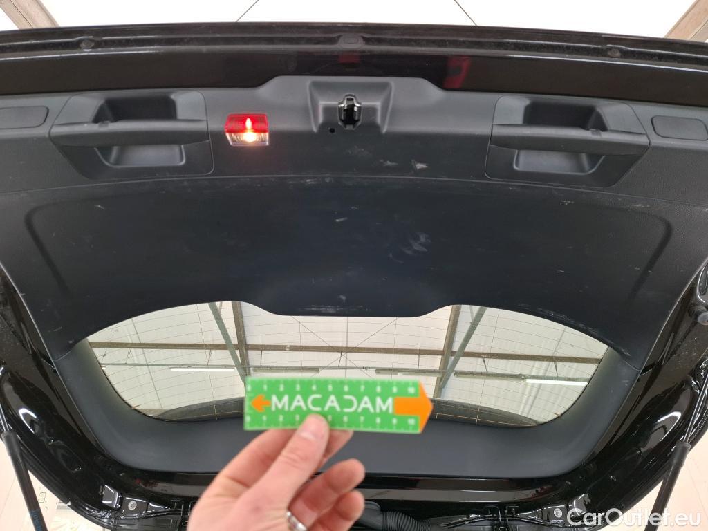  Mercedes  GLB MERCEDES-BENZ  / 2019 / 5P / SUV  200 d Progressive Line #6