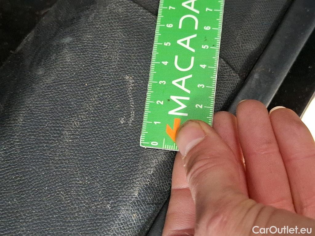  Citroen  C4  X Shine 1.2 PureTech 130CV BVA8 6E #36