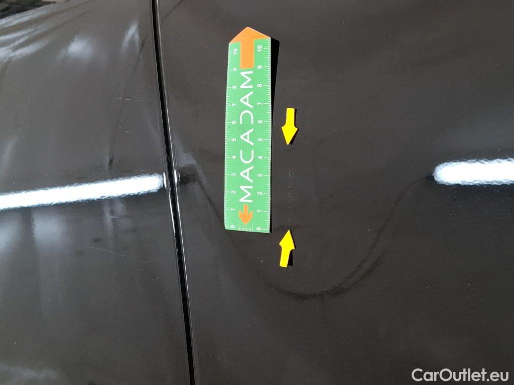  Mercedes  GLB MERCEDES-BENZ  / 2019 / 5P / SUV  200 d Progressive Line #14