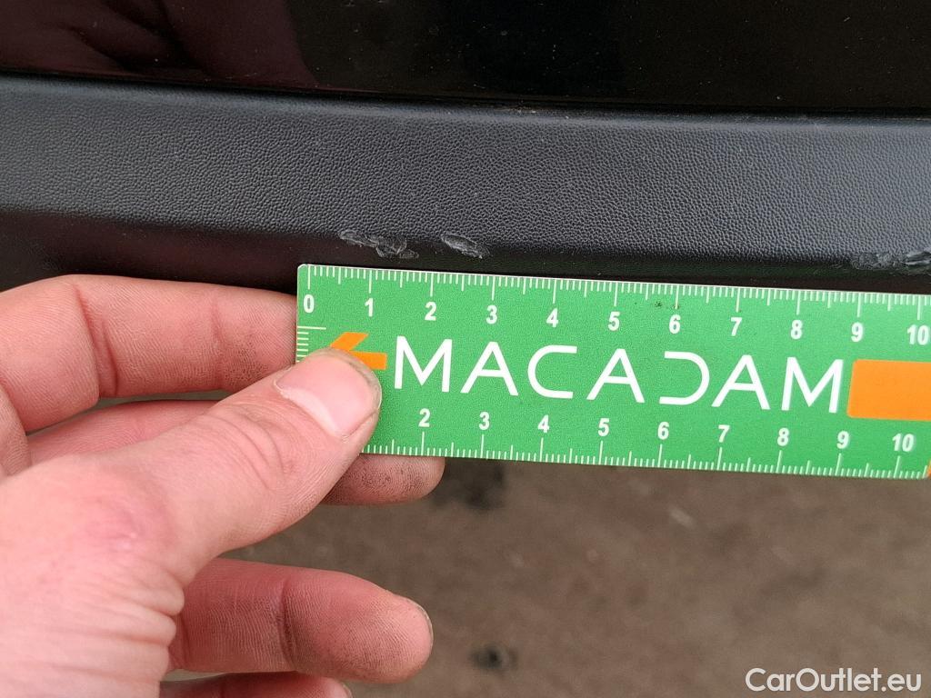  Mercedes  GLB MERCEDES-BENZ  / 2019 / 5P / SUV  200 d Progressive Line #21