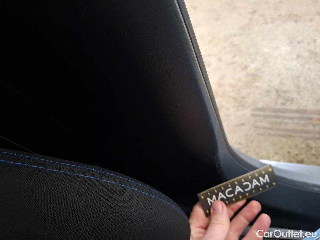  Peugeot  208  Signature 1.2 PureTech 80CV BVM5 E6dT #35